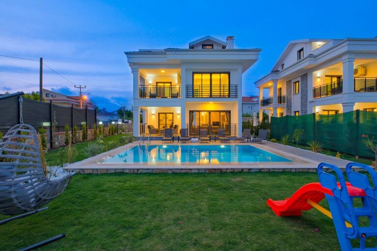 Villa White Palm 1 — 2