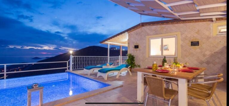 Villa Hilal — 1