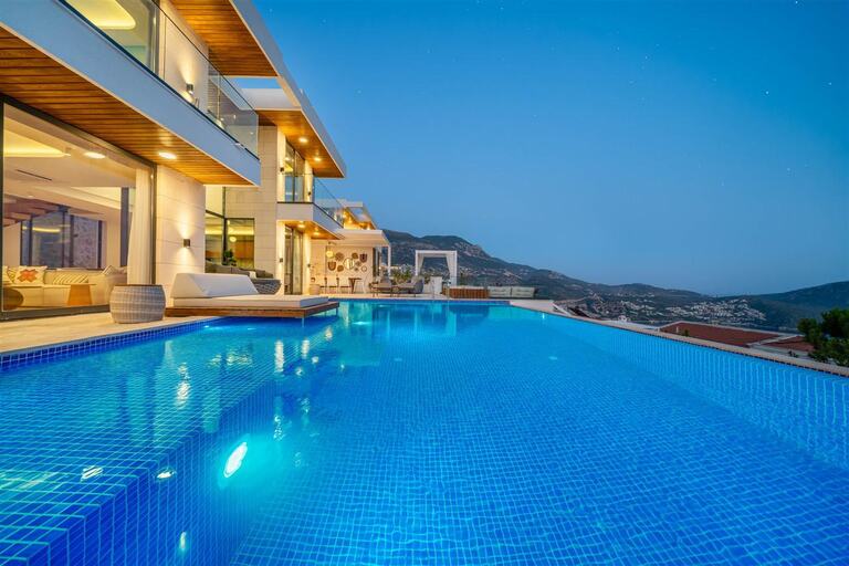 Villa Anatolia 1 — 2