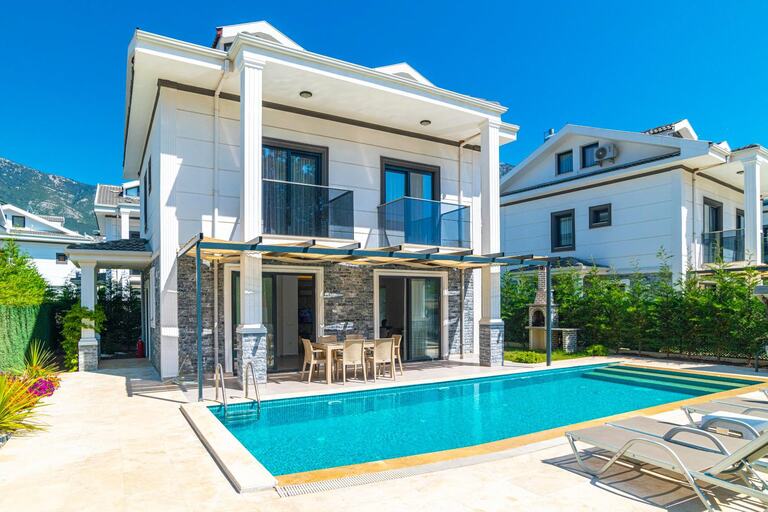 Villa Bahama — 2