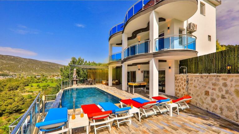 Villa Define — 1