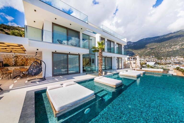 Villa Nobles Rox — 1