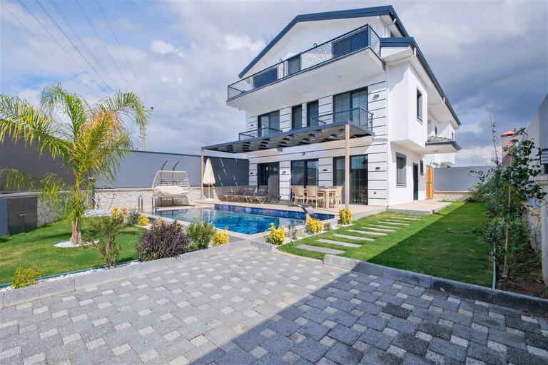 Villa Sembol — 2