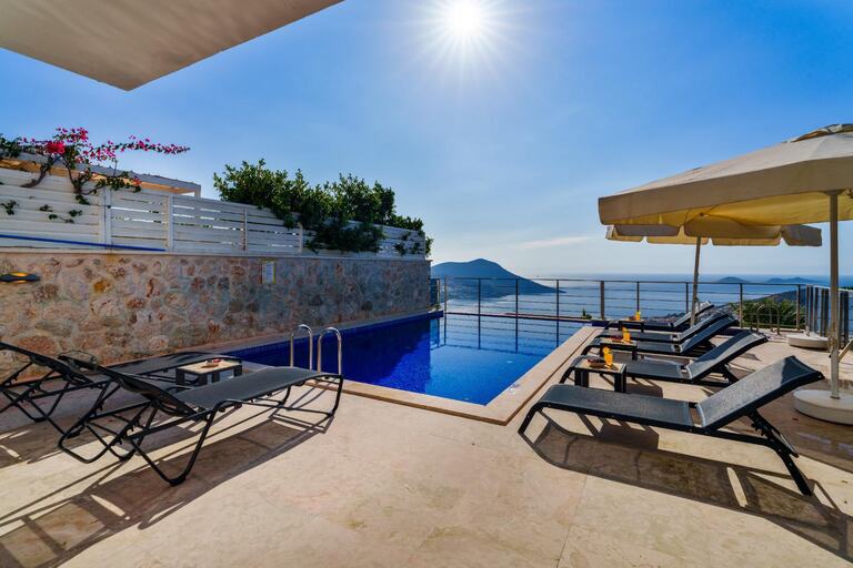 Villa Pine Kızıltaş — 2