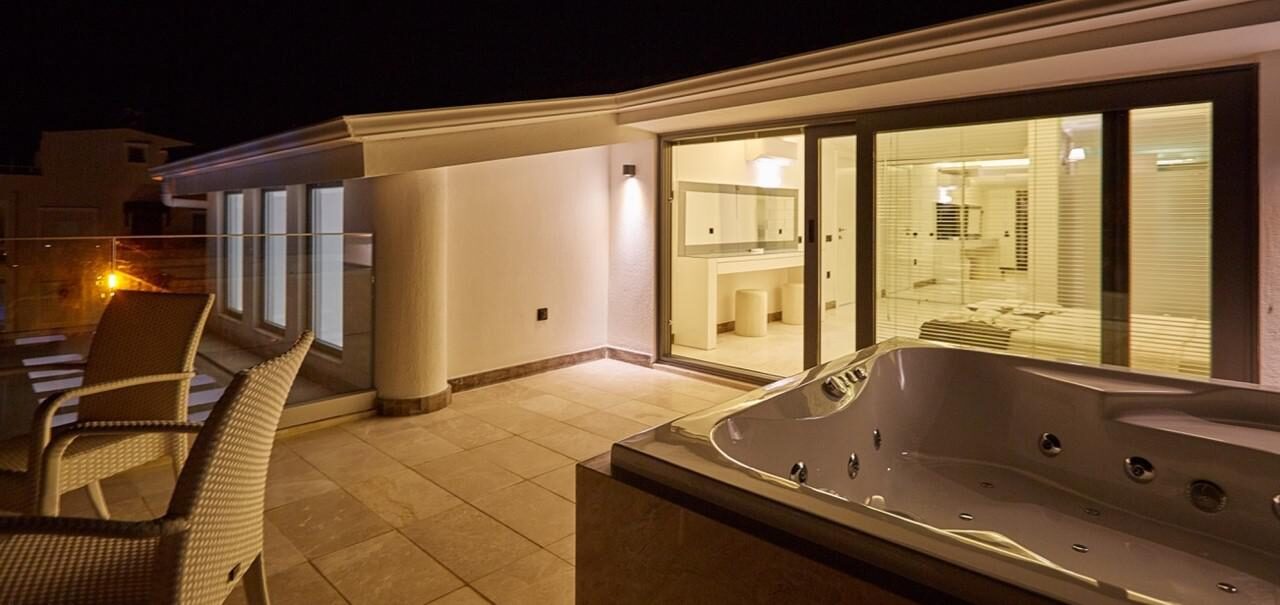 Villa Unlimited — 20