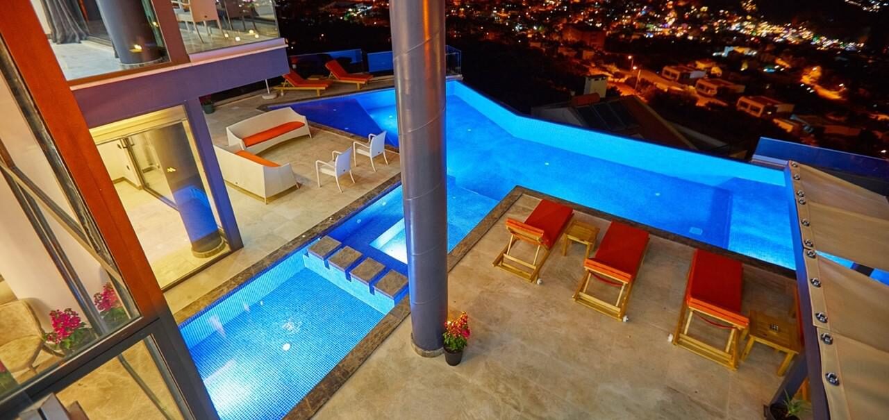 Villa Unlimited — 26
