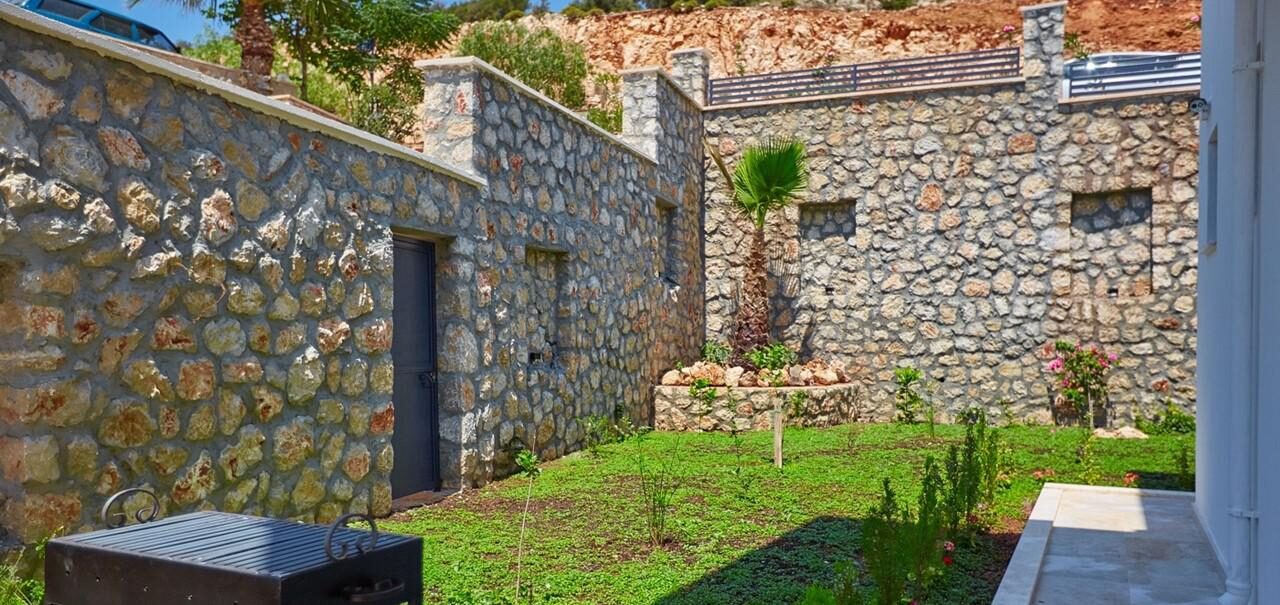 Villa Unlimited — 36
