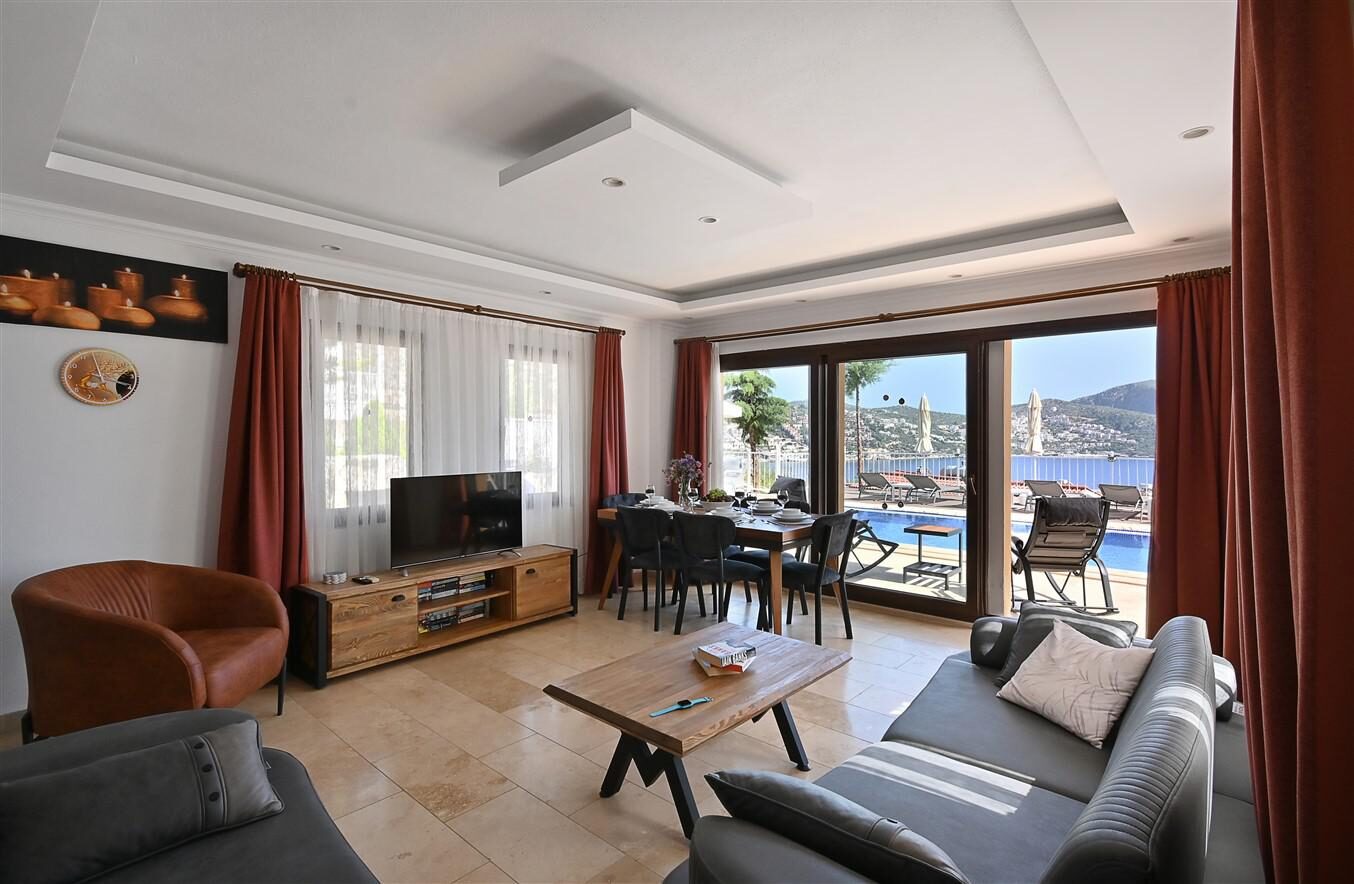 Villa Dionysus — 61