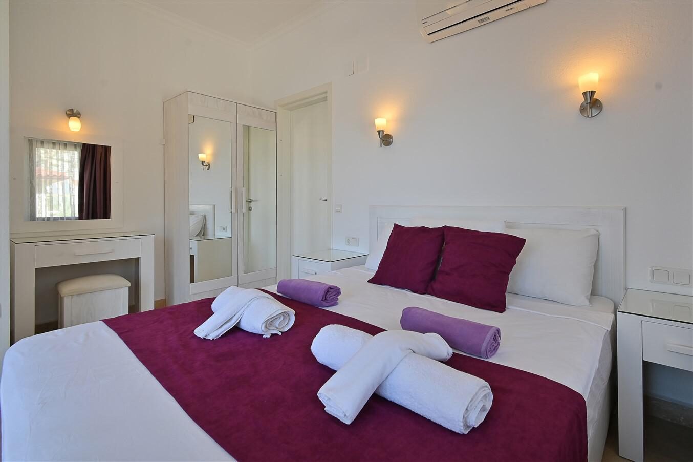 Villa Dionysus — 65