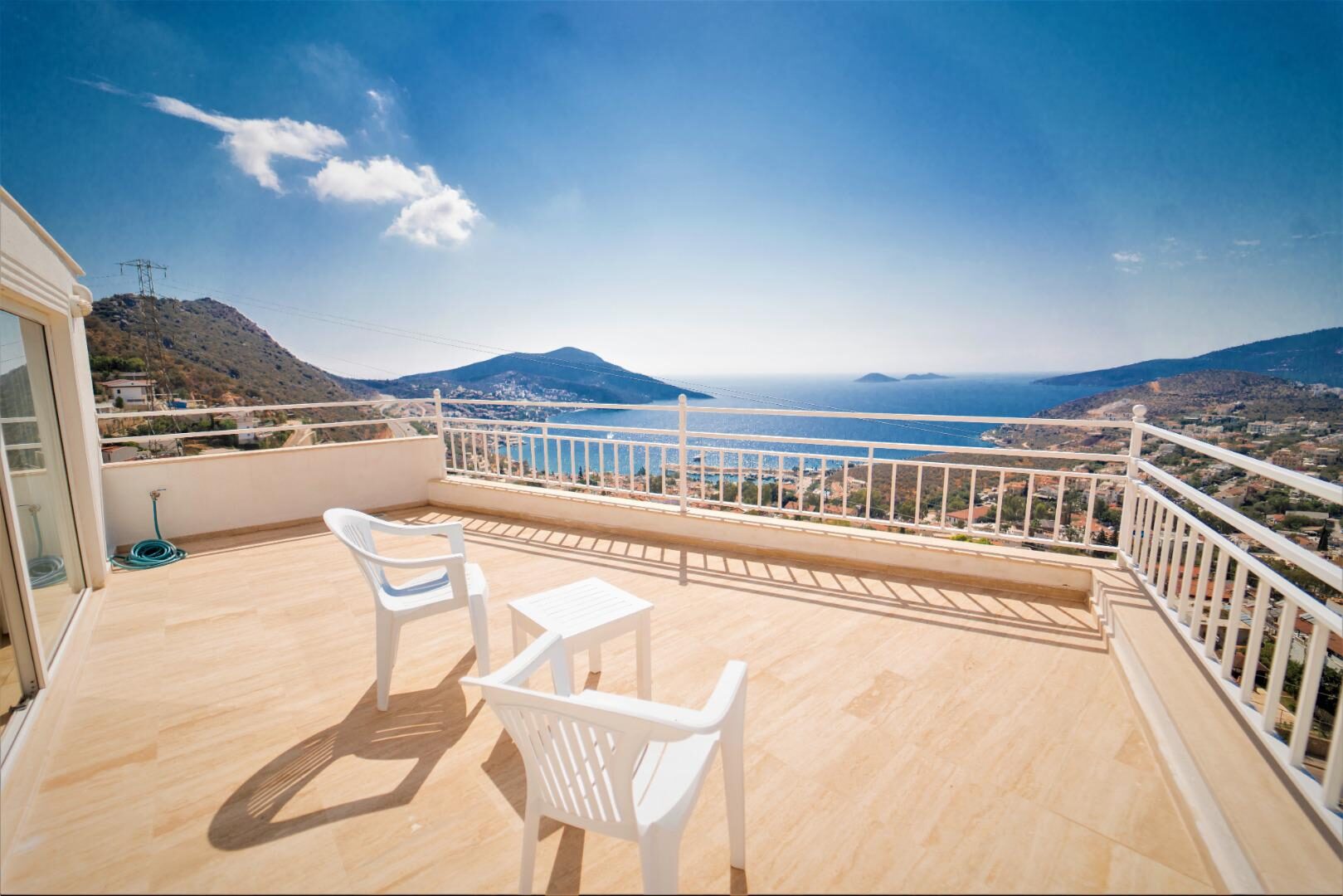 Villa Altar — 63