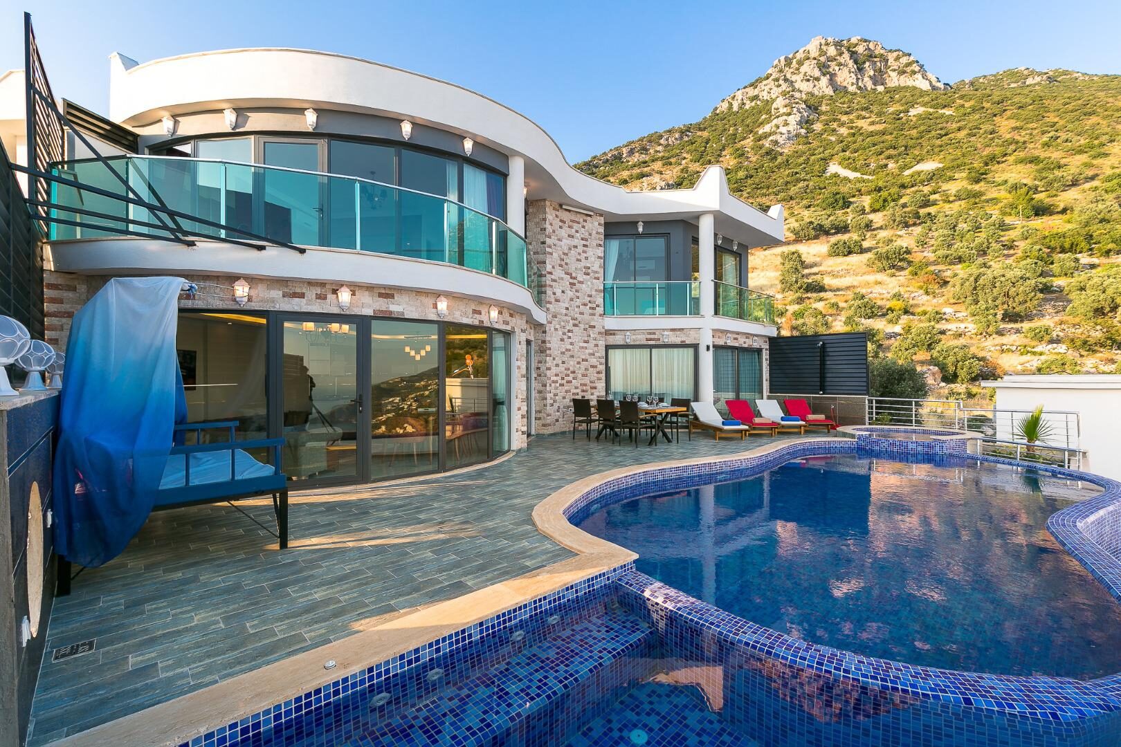 Villa Hills Zirve — 2