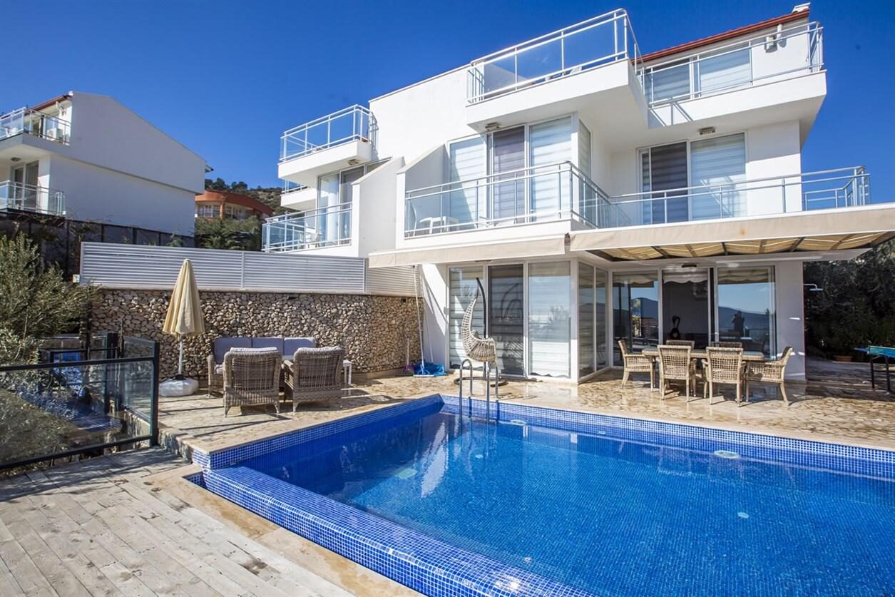 Villa Royal 2 — 4