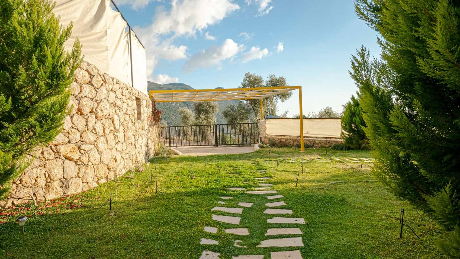Villa Atilla — 11
