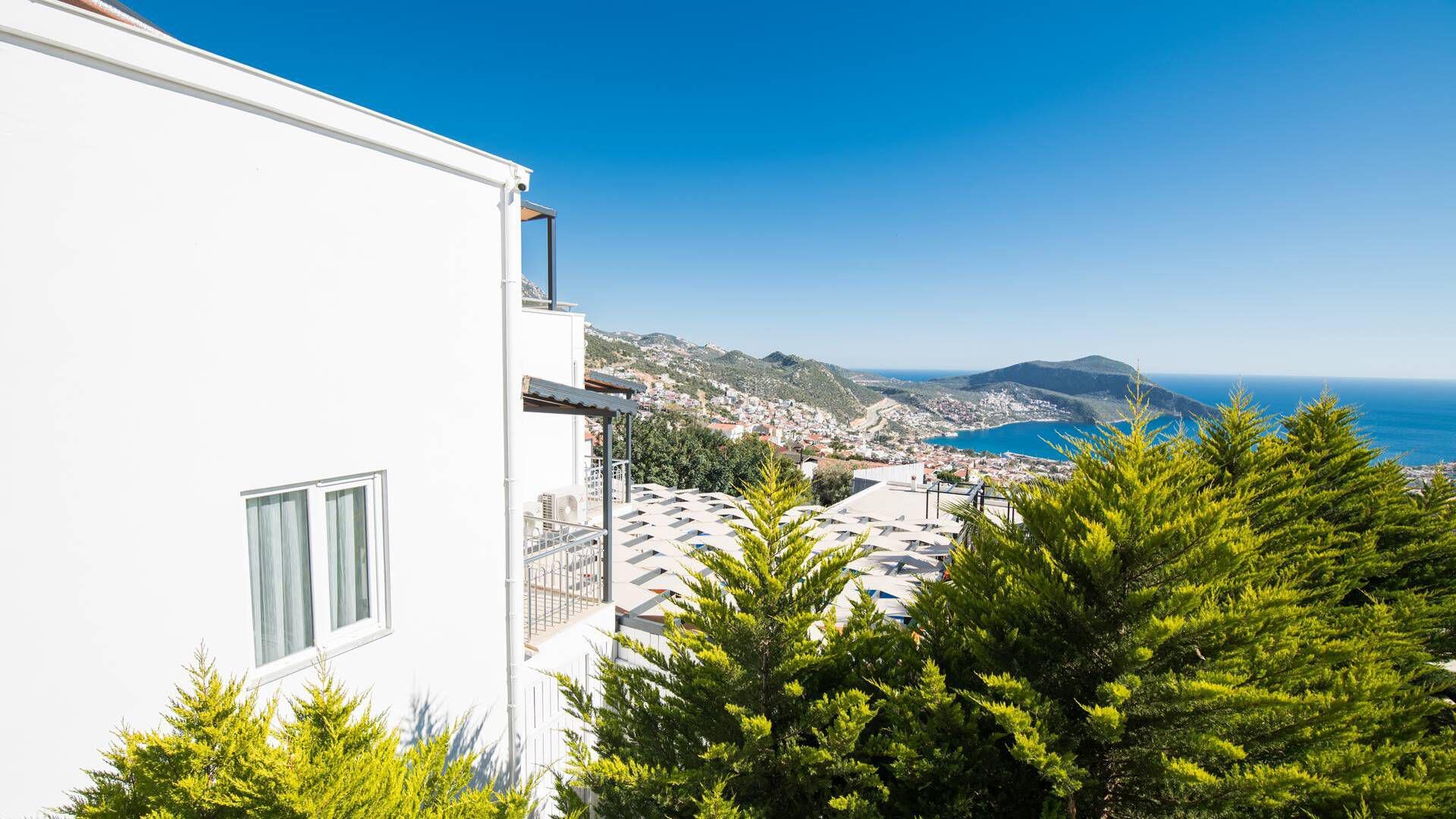 Villa Anatolia — 8