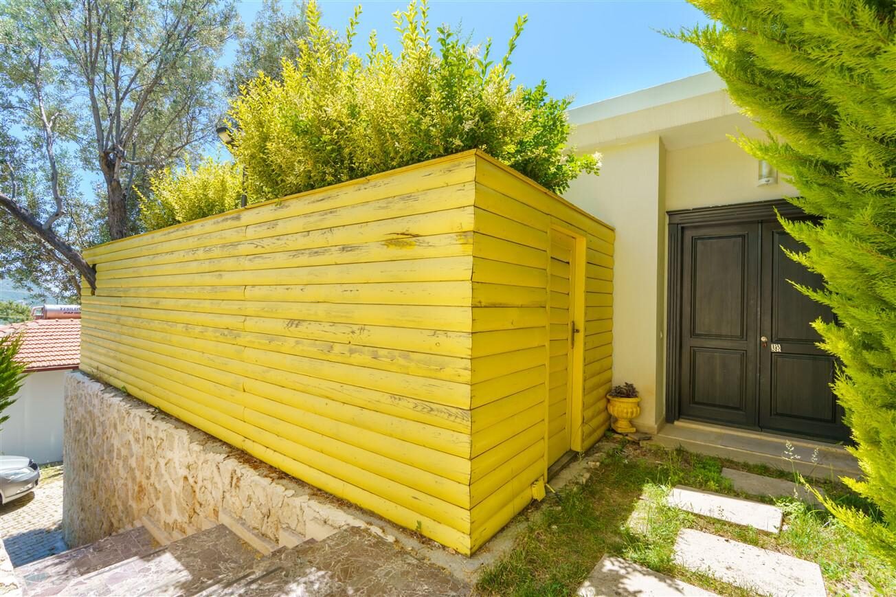 Villa Leonardo — 40