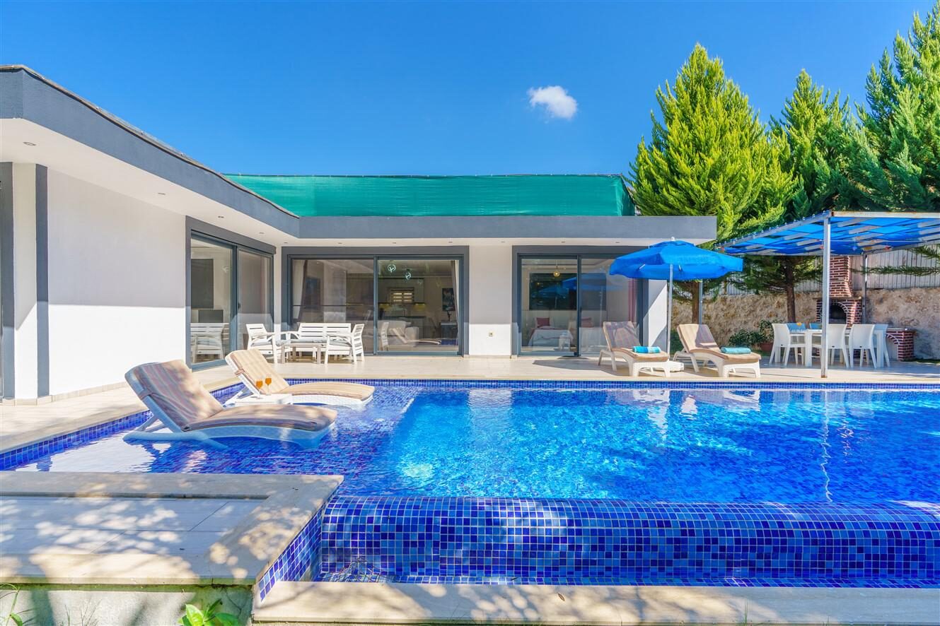 Villa Saha — 3