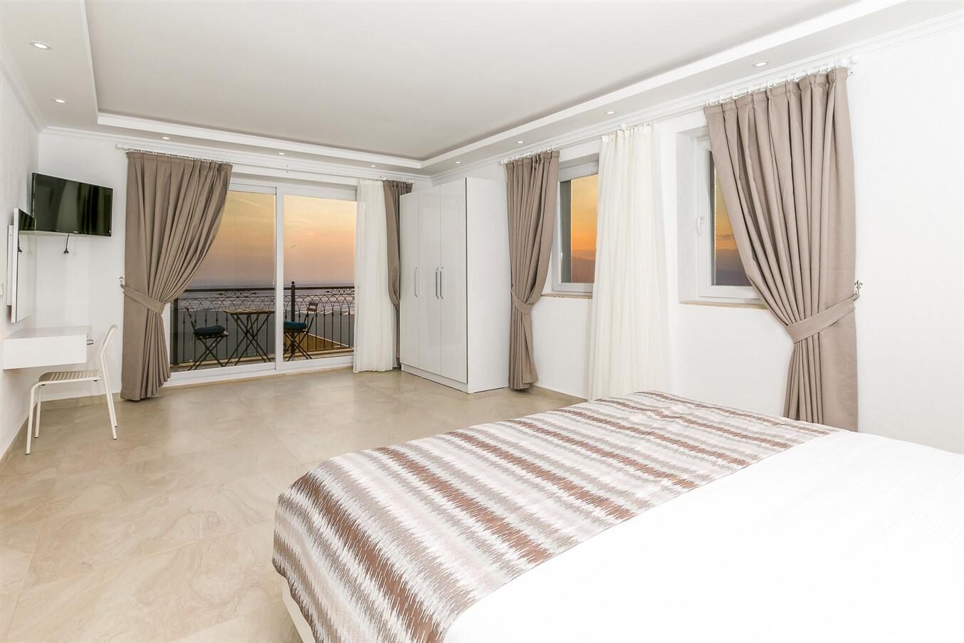 Villa Lavinia — 17