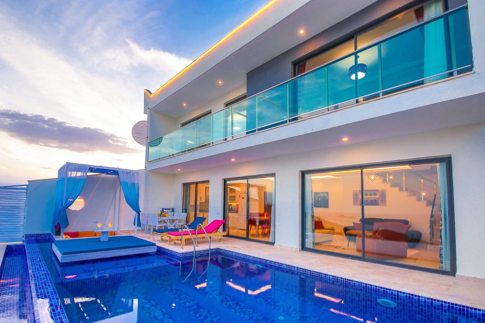 Villa Hills Etiler
