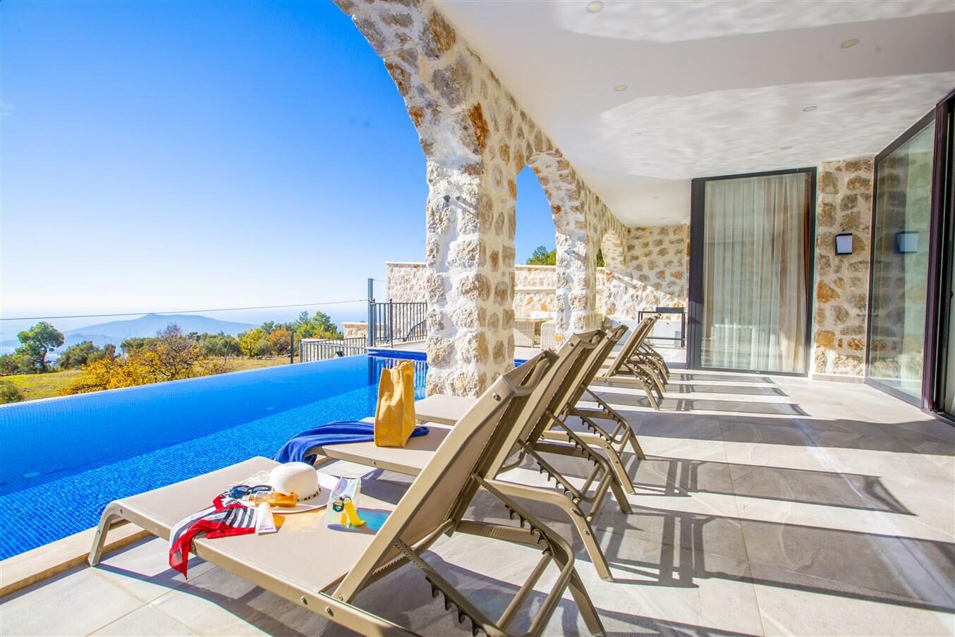 Villa Royal 3 — 32