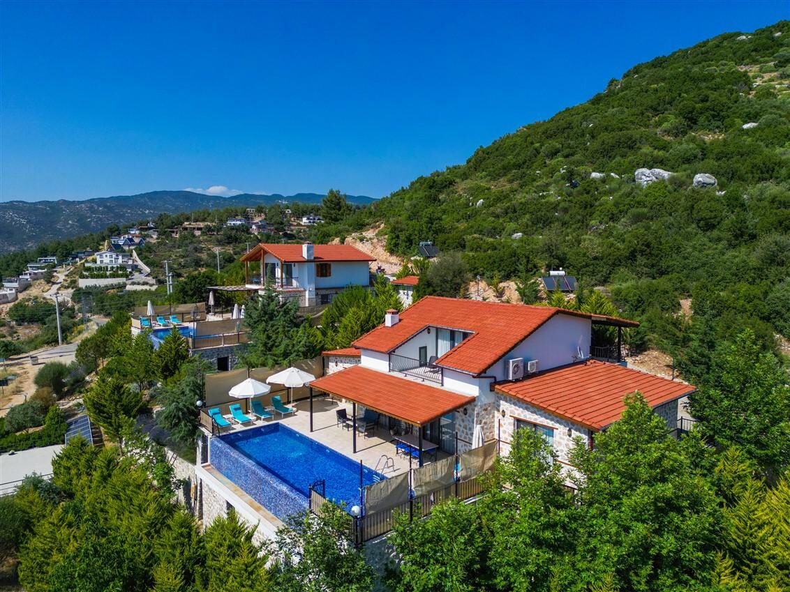 Villa Ev May — 33