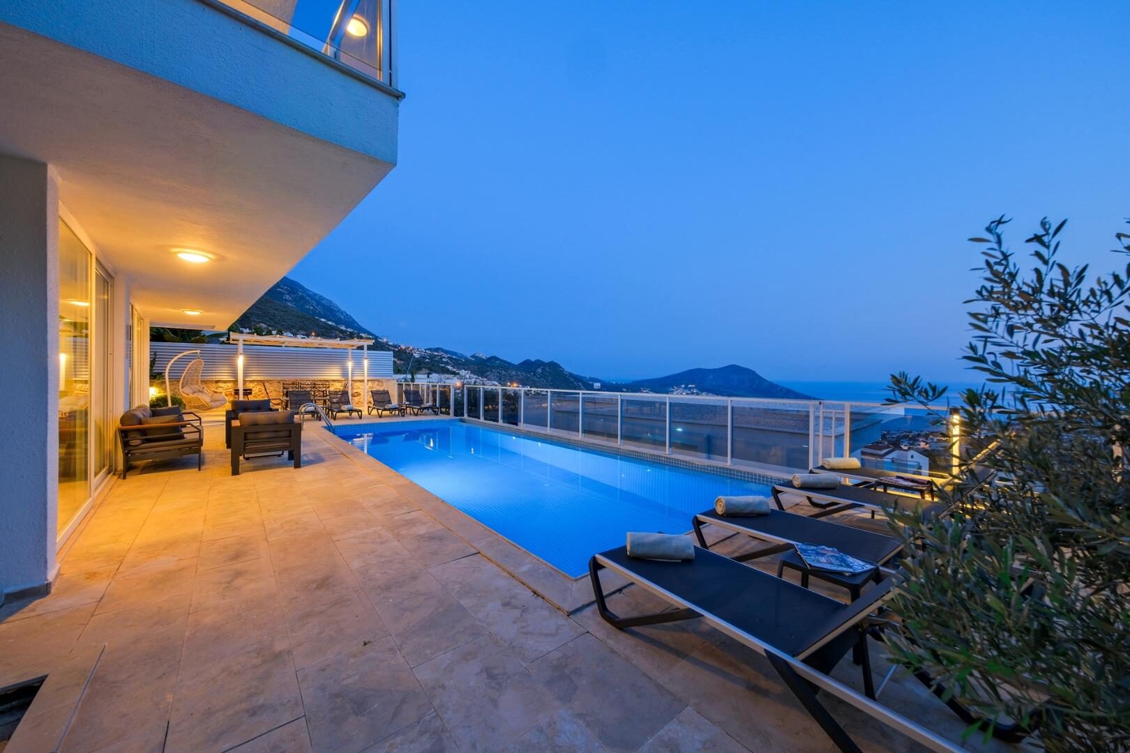 Villa Lumiere 3 — 57