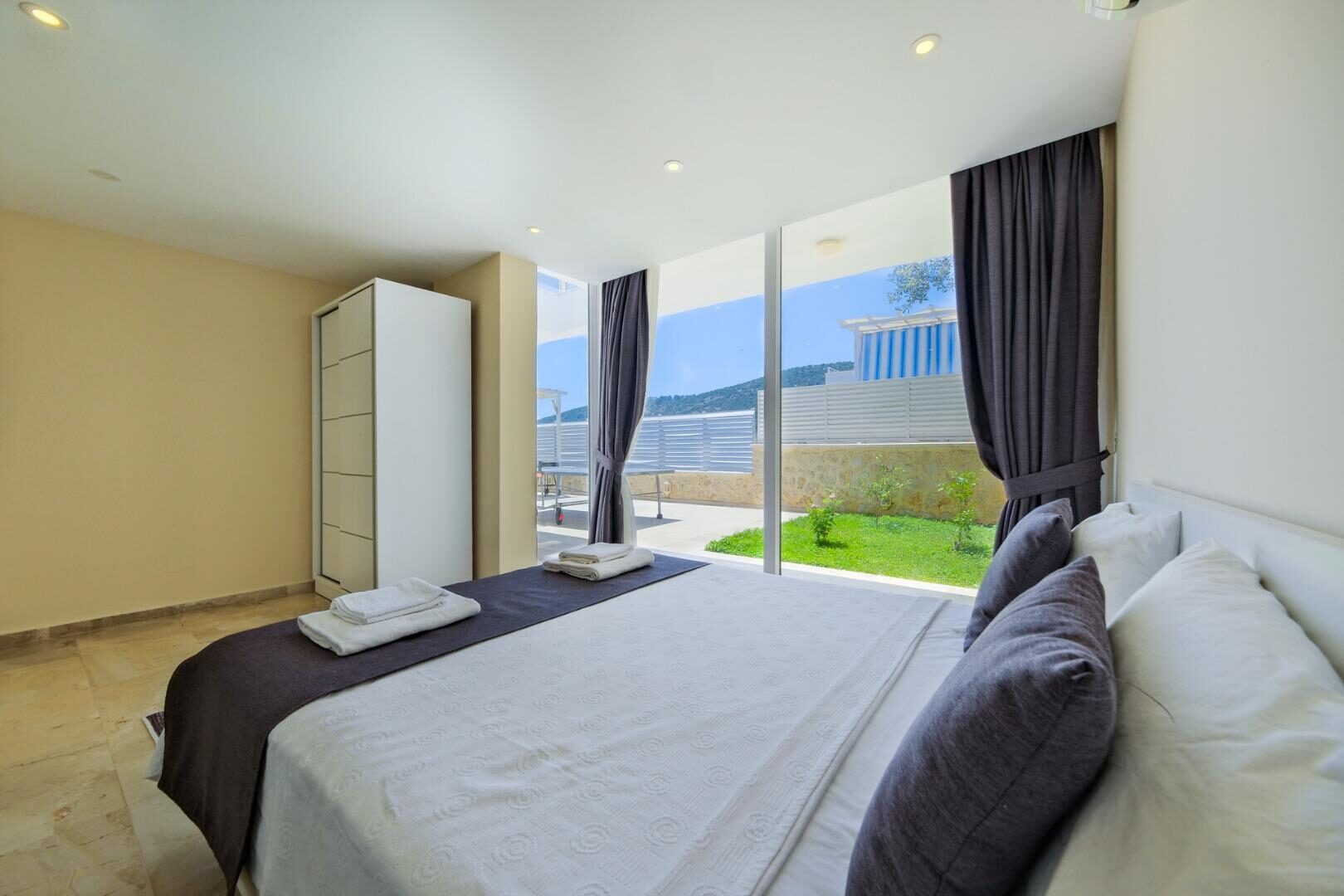 Villa Lumiere 3 — 75