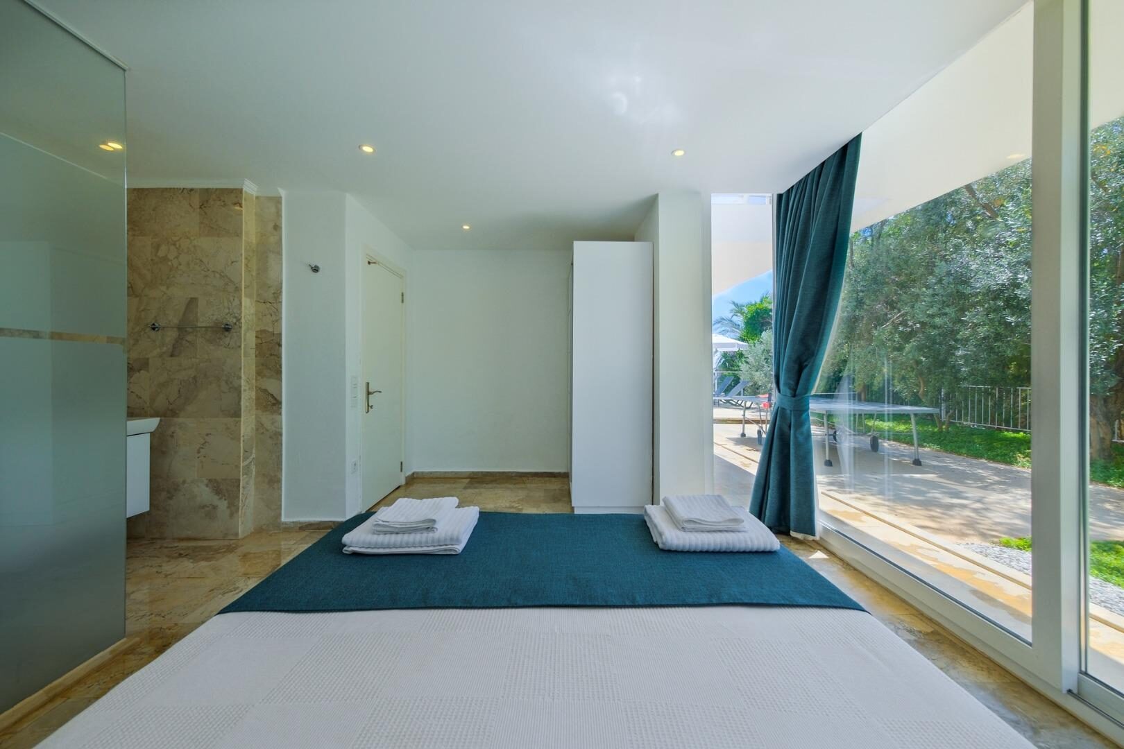 Villa Lumiere 3 — 88