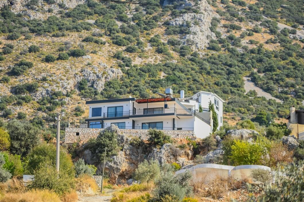 Villa Therapy — 35