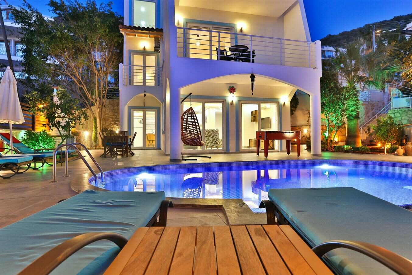 Villa Lotus — 2