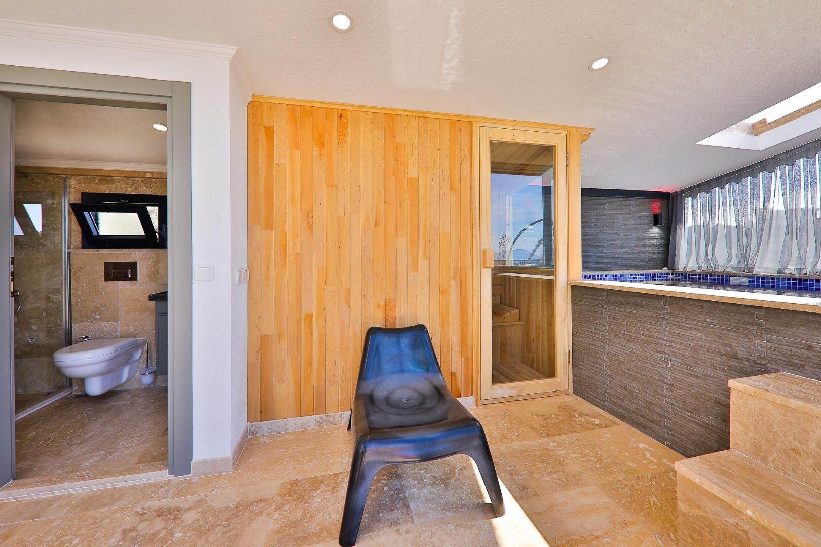 Villa Felix — 36