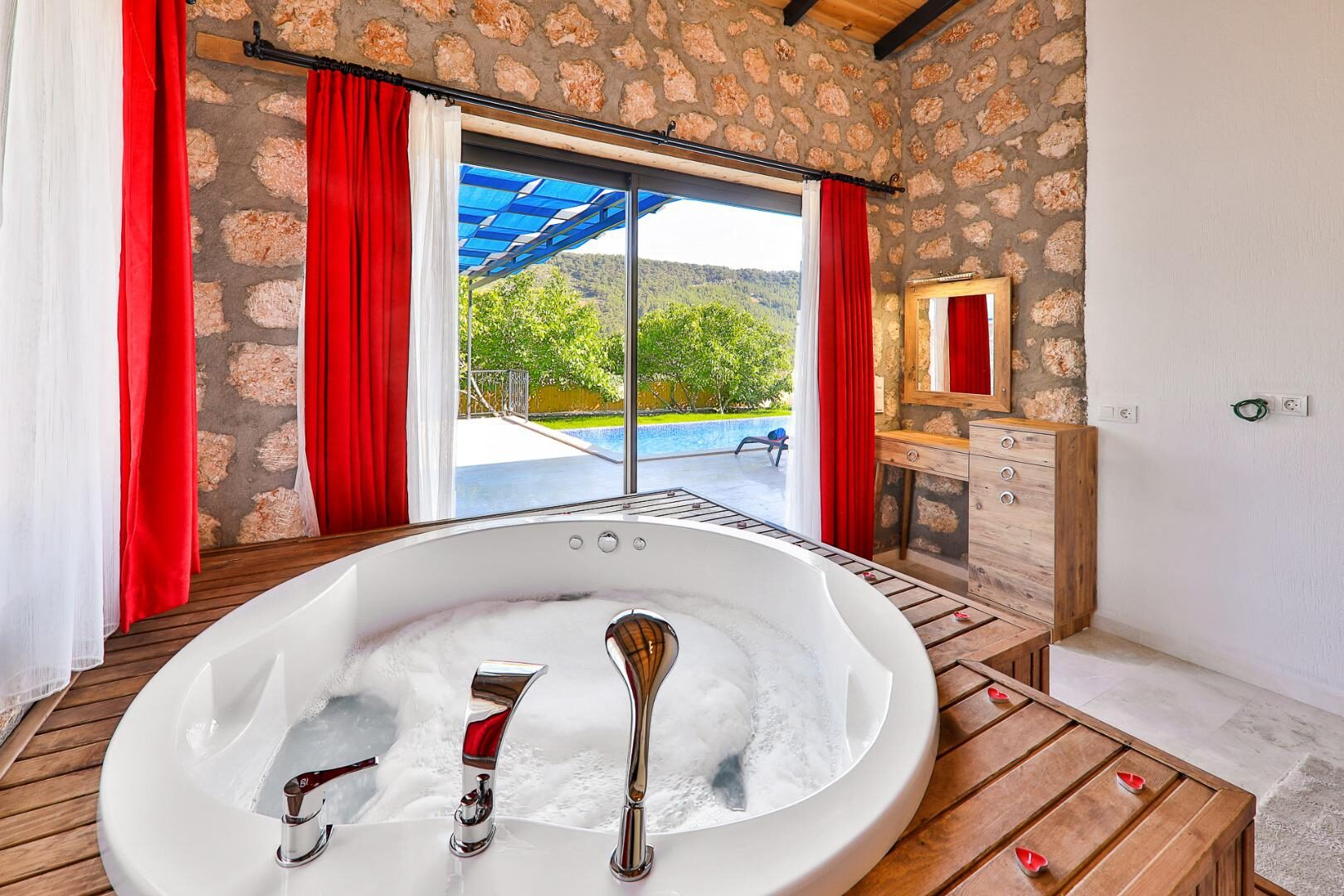 Villa Azra Naz — 16