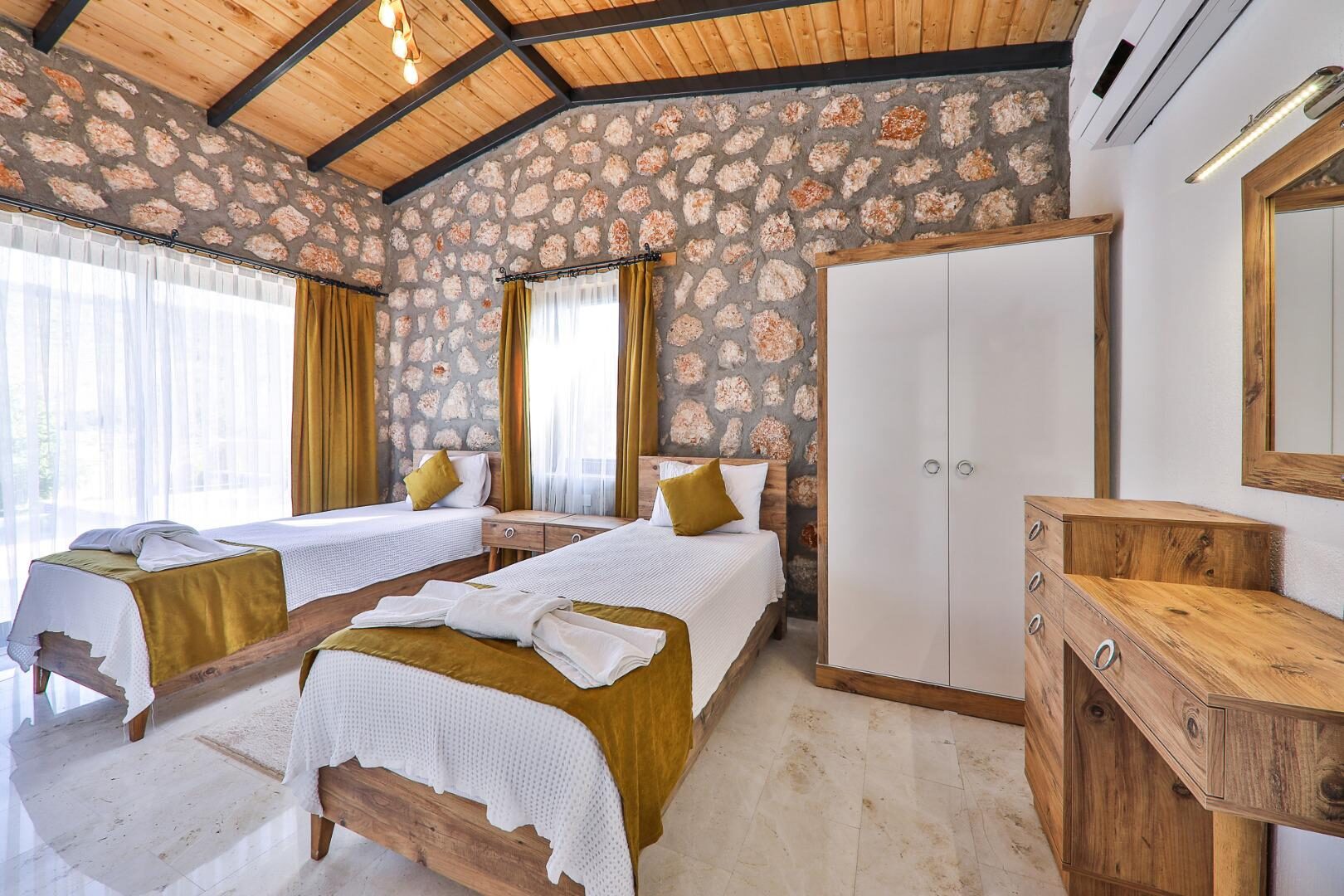 Villa Azra Naz — 21