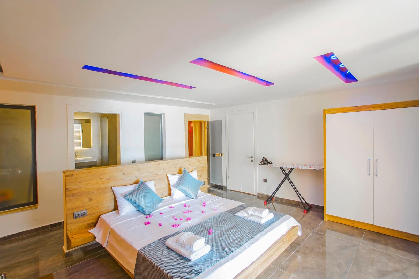 Villa Tarz — 23