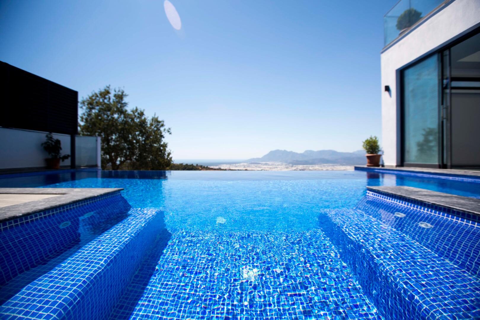 Villa Fantastik — 4