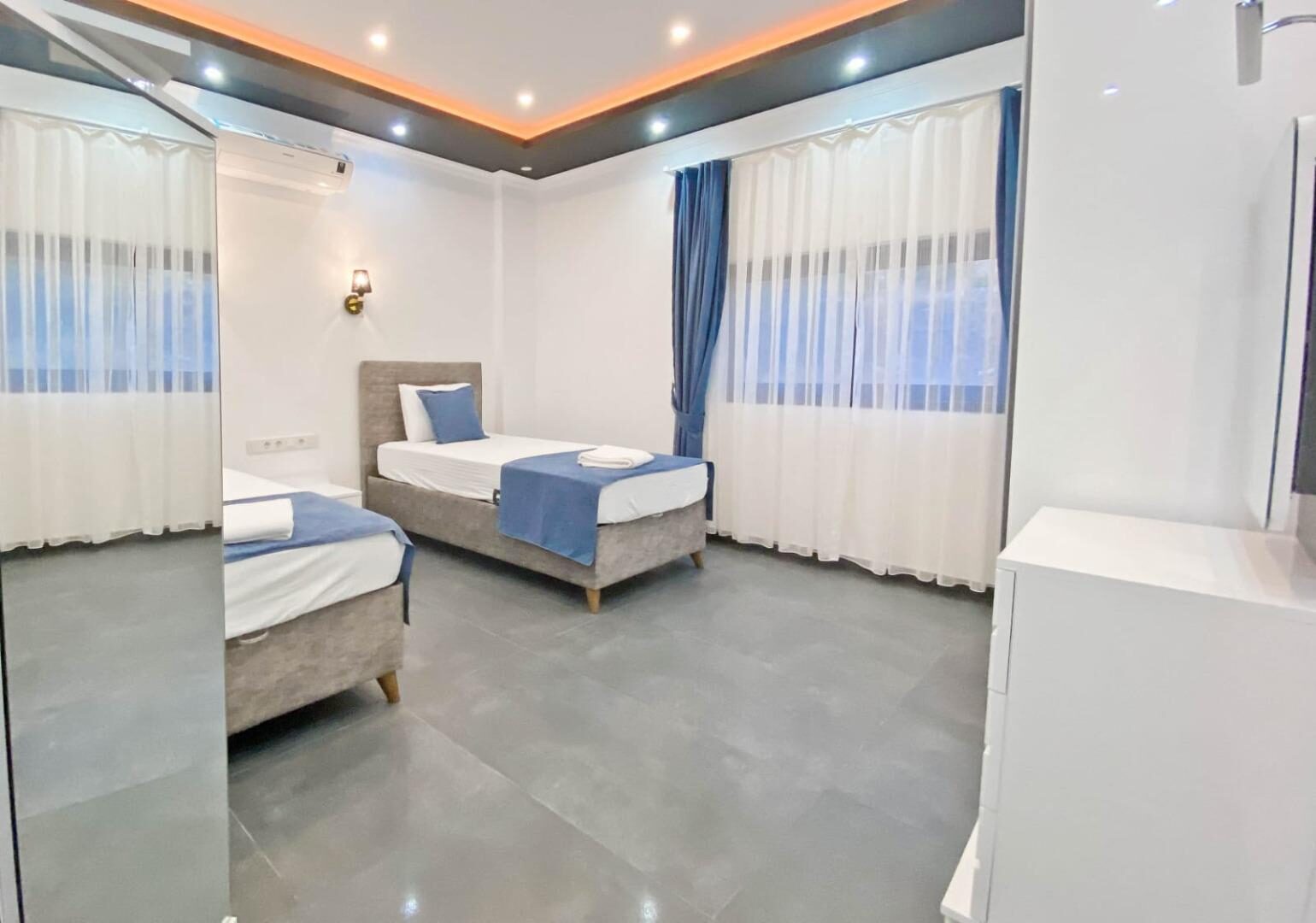 Villa Belinay — 12