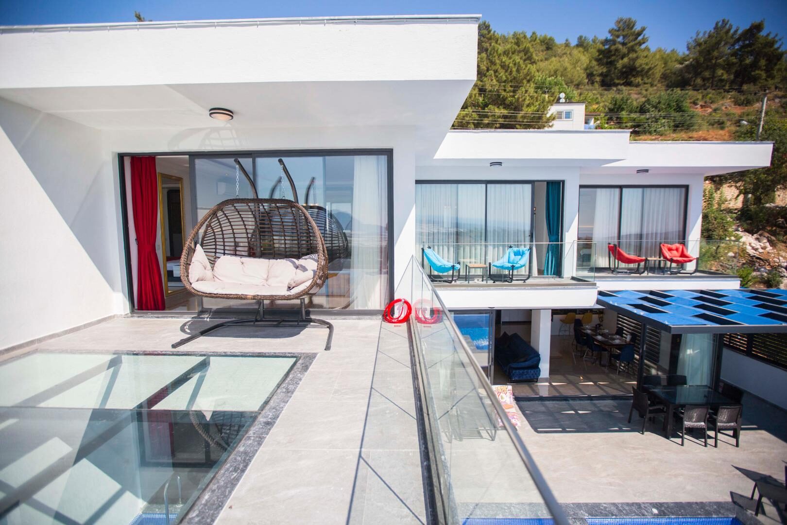Villa Fantastik — 41