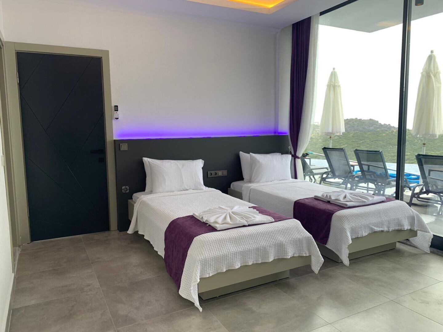 Villa Tria — 8