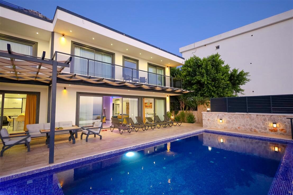 Villa Yusef — 9