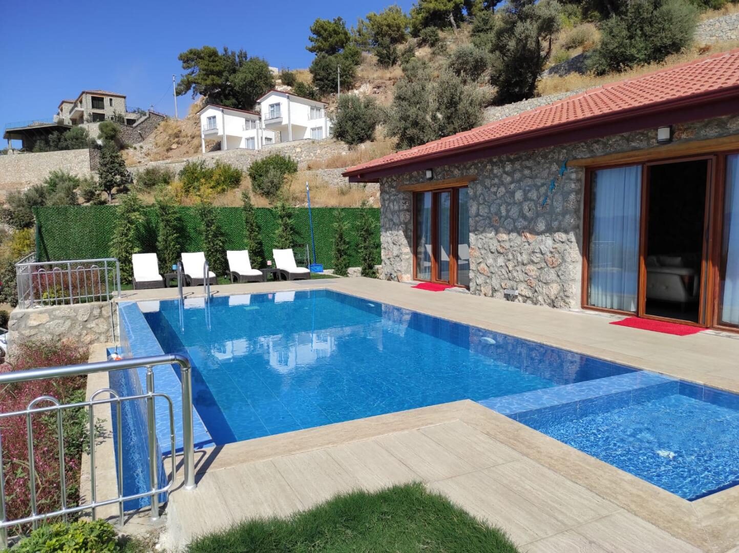 Villa Ahenk — 2