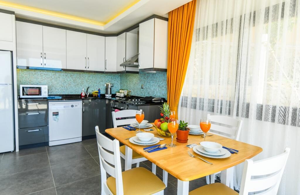Villa Romeo — 10