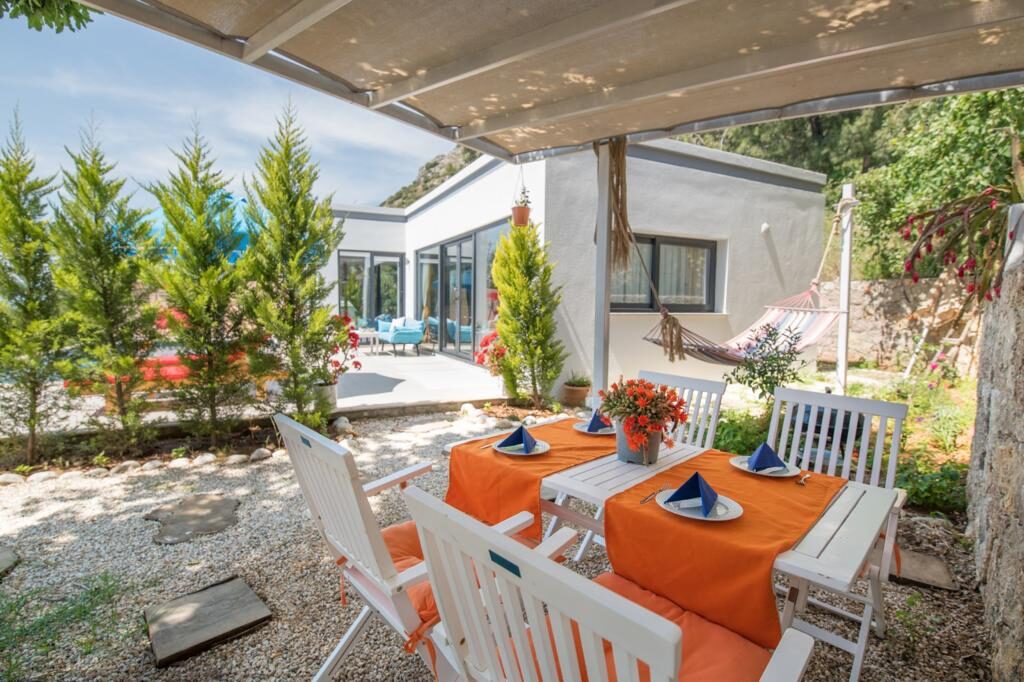 Villa Romeo — 12