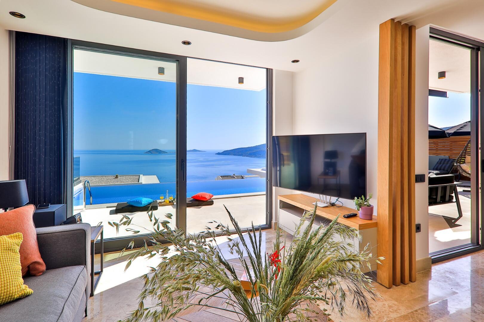 Villa Sweet — 23