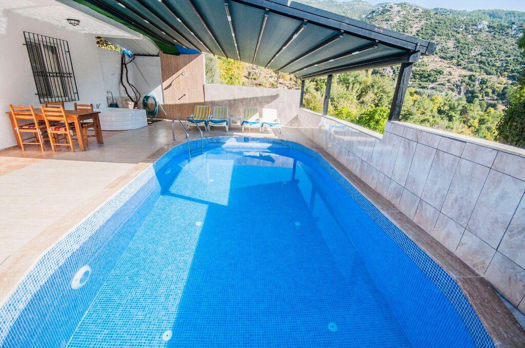 Villa Simay 1 — 3