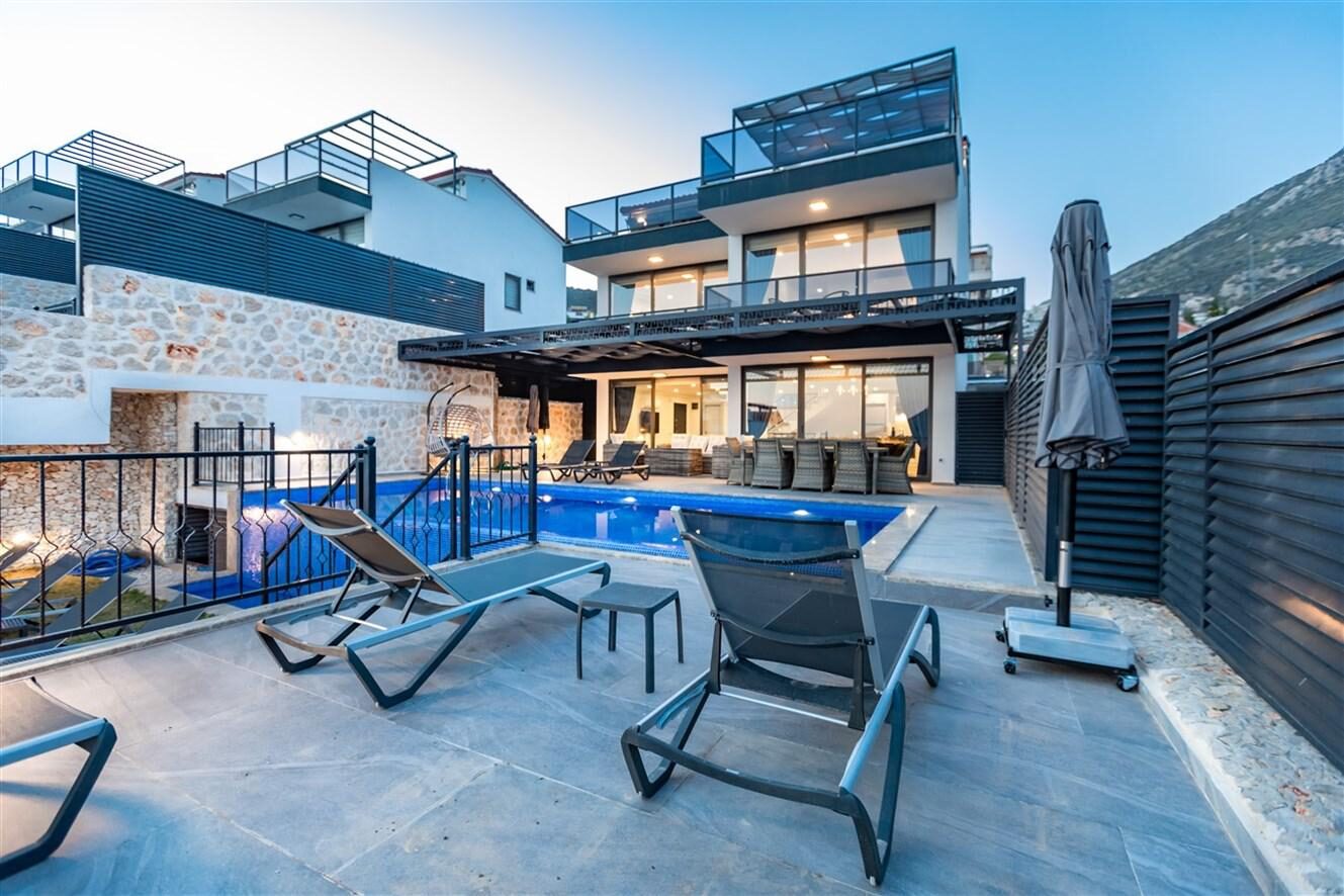 Villa Royal Hills 1 — 7