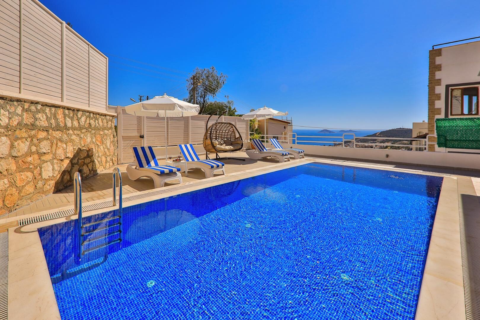 Villa Bitcoin — 5