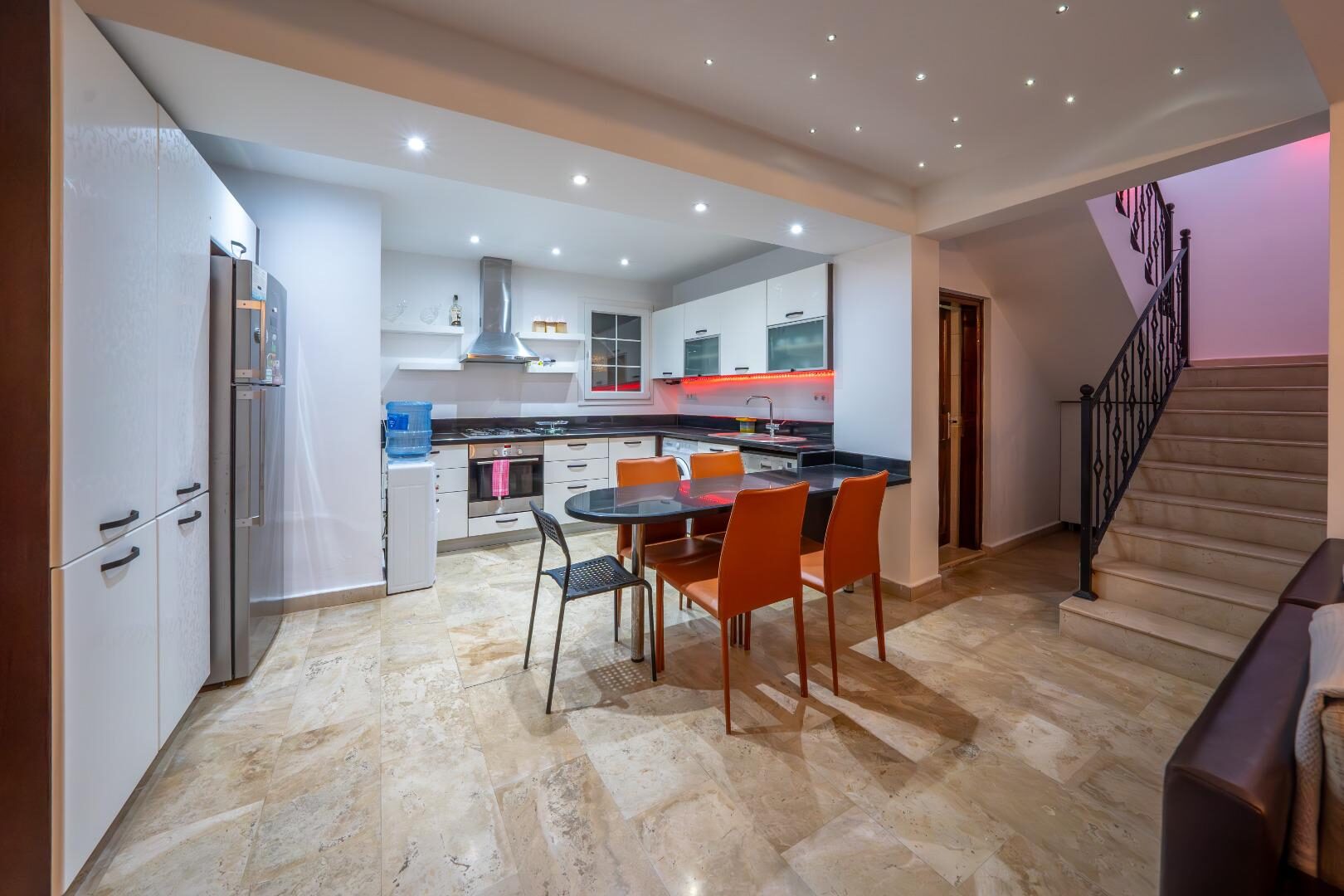 Villa Caledonia — 19