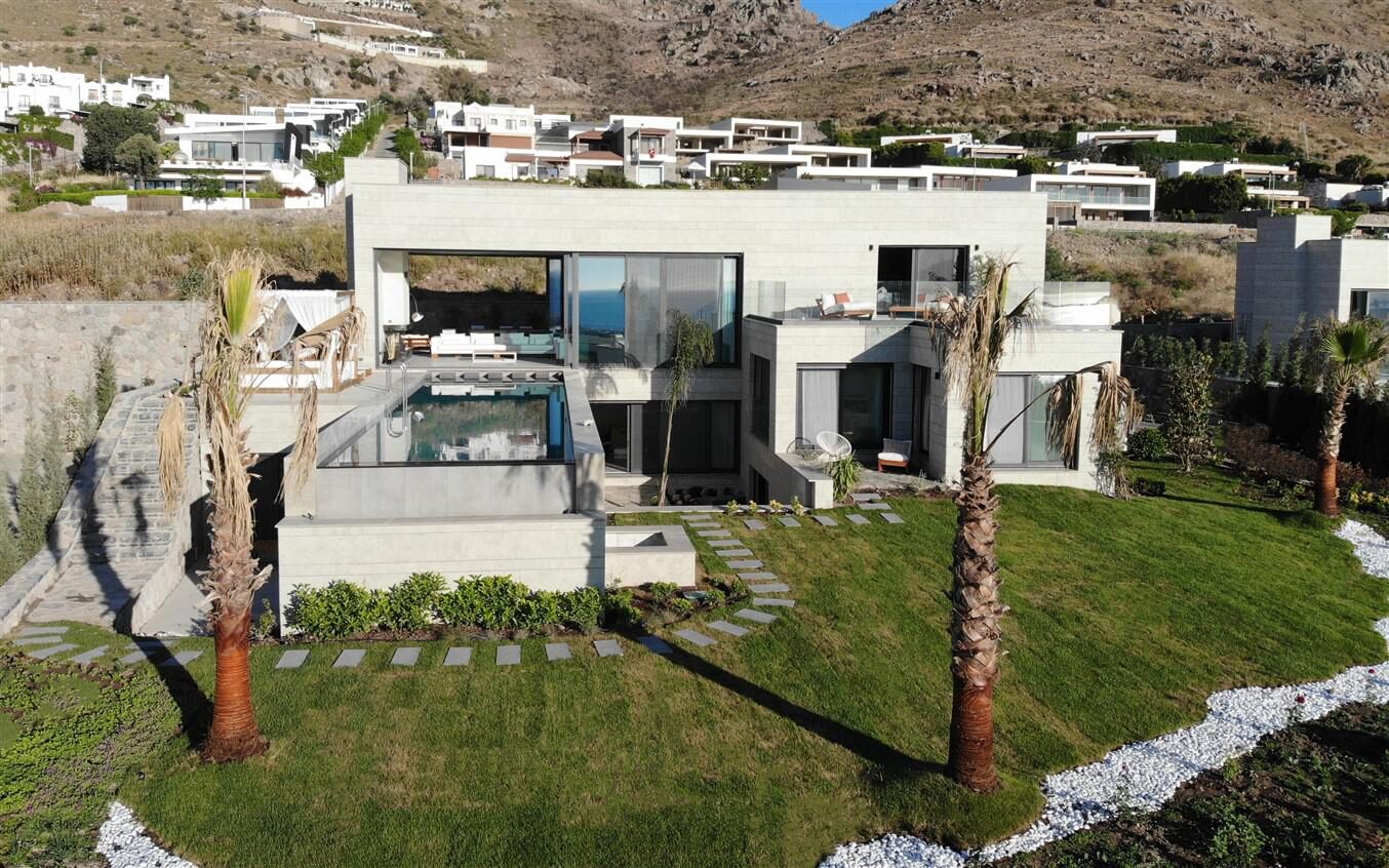 Villa Summer 4114 — 67