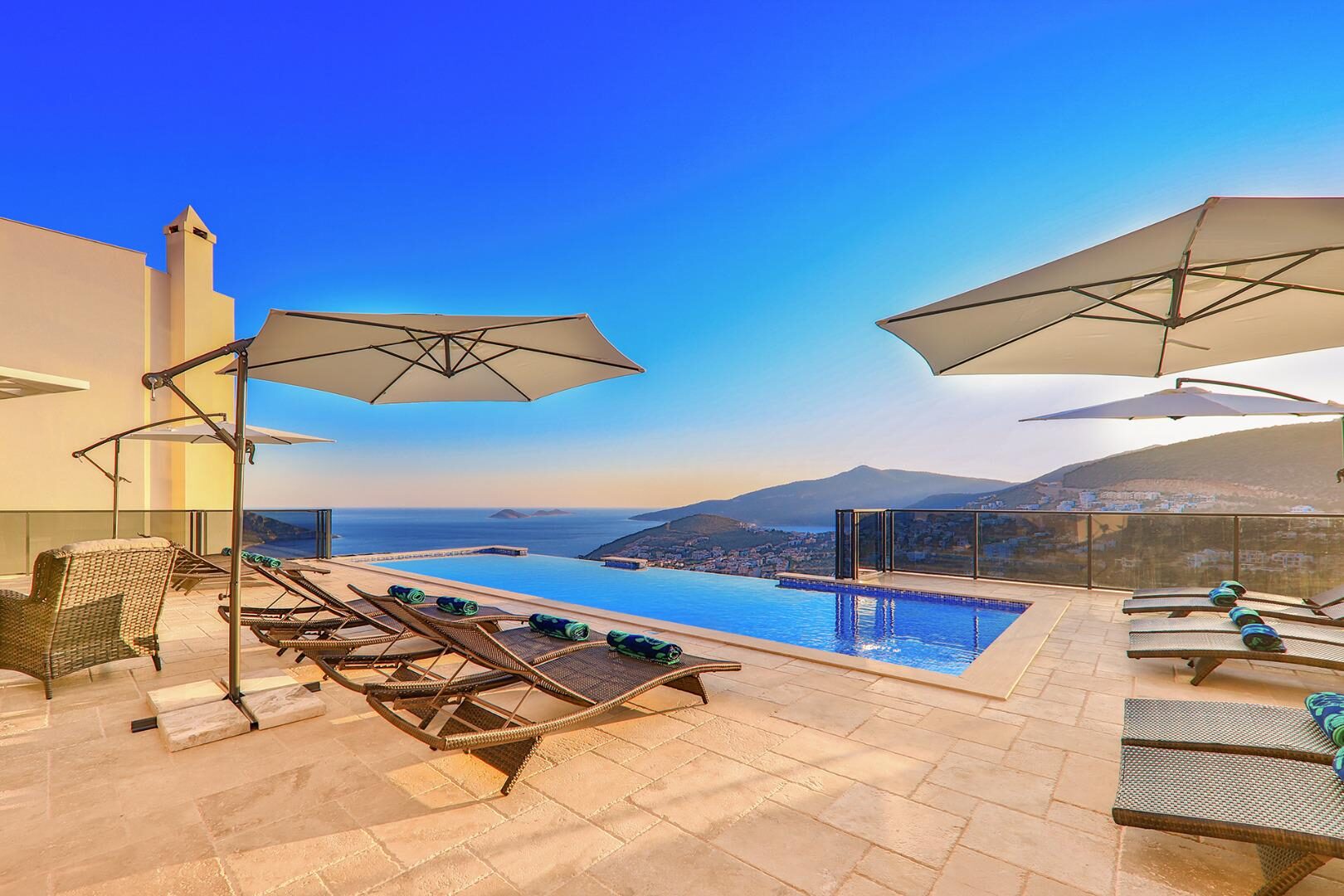 Villa Luxury — 6