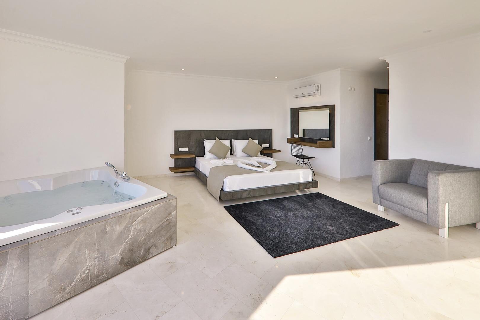 Villa Luxury — 23
