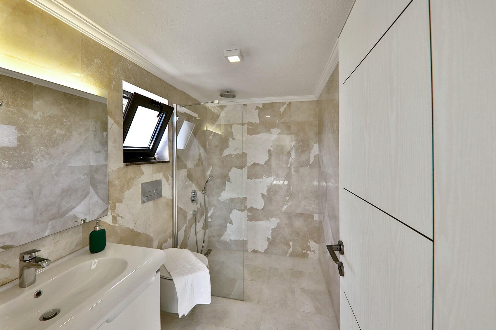 Villa Luxury — 42